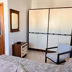 Ganzes Haus, Terrasse, Meerblick, 100m Zum Nyaraló La Jaca