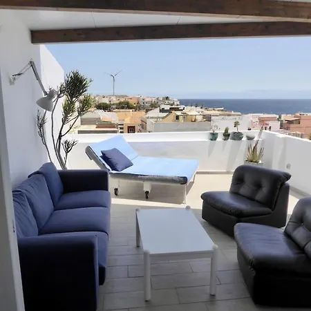 Ganzes Haus, Terrasse, Meerblick, 100m Zum بيت للعطل