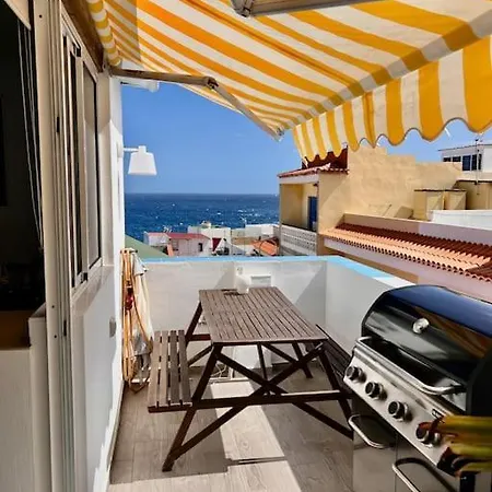Ganzes Haus, Terrasse, Meerblick, 100m Zum Hébergement de vacances La Jaca