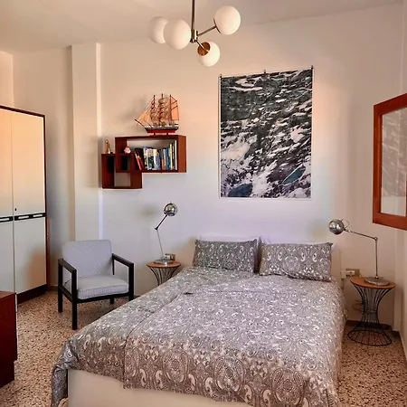 Ganzes Haus, Terrasse, Meerblick, 100m Zum Hébergement de vacances La Jaca